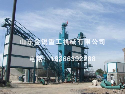 混凝土搅拌机价格与质量同等重要，不可倾斜